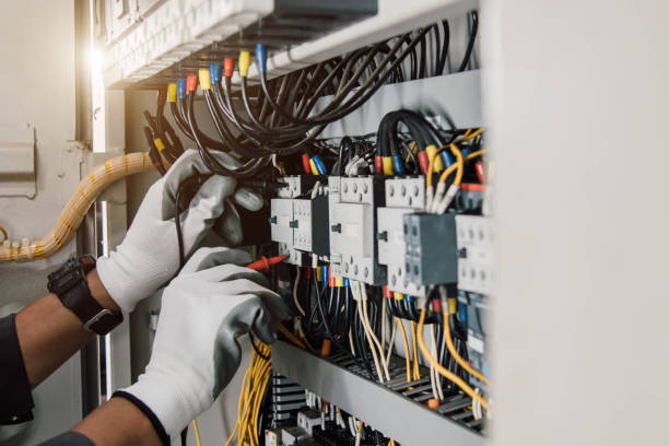 Best Electrician Near Me  in Woodsi East, DE